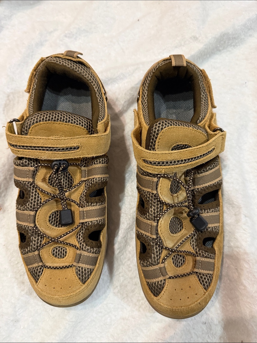 OrthFeet Women’s Outdoor Sandals Size 11 X-Wide in Tan - Secure Fit